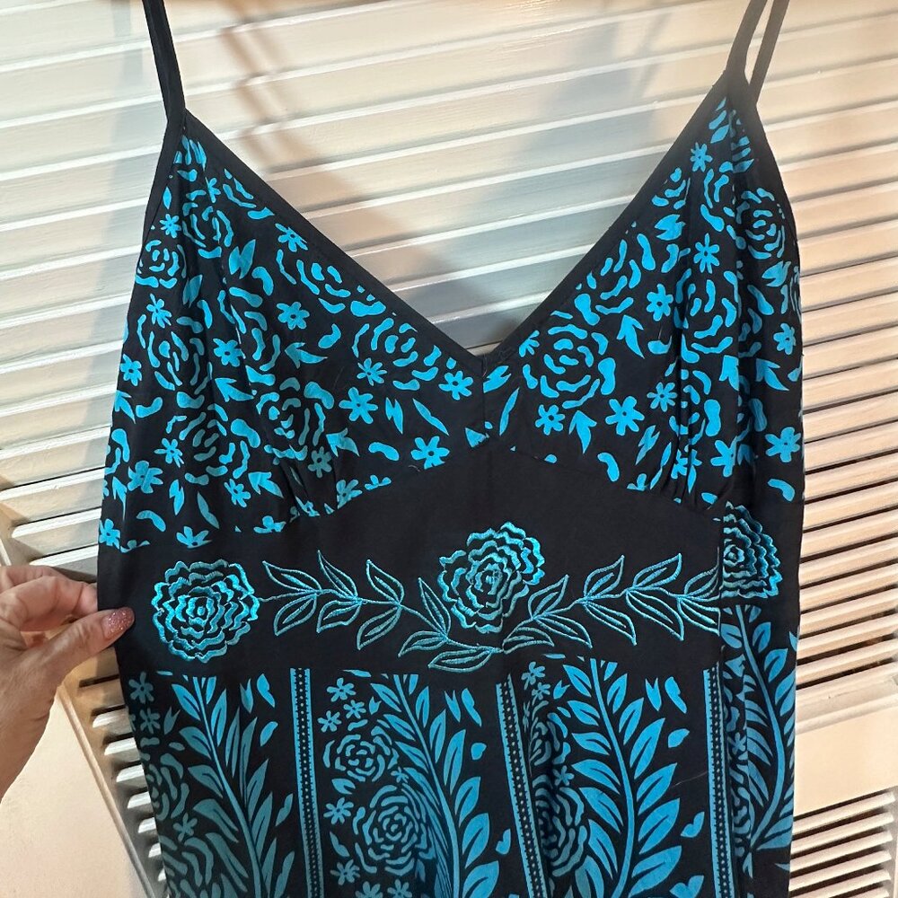Me 2 Magic Blue & Black Embroidered Floral Midi Dress – Size XL